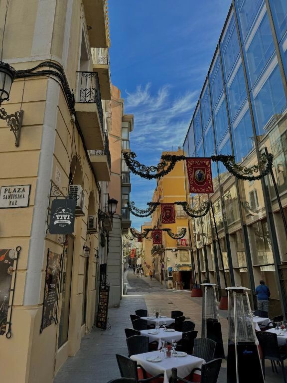 “Hallway of Modern Flat in Alicante”